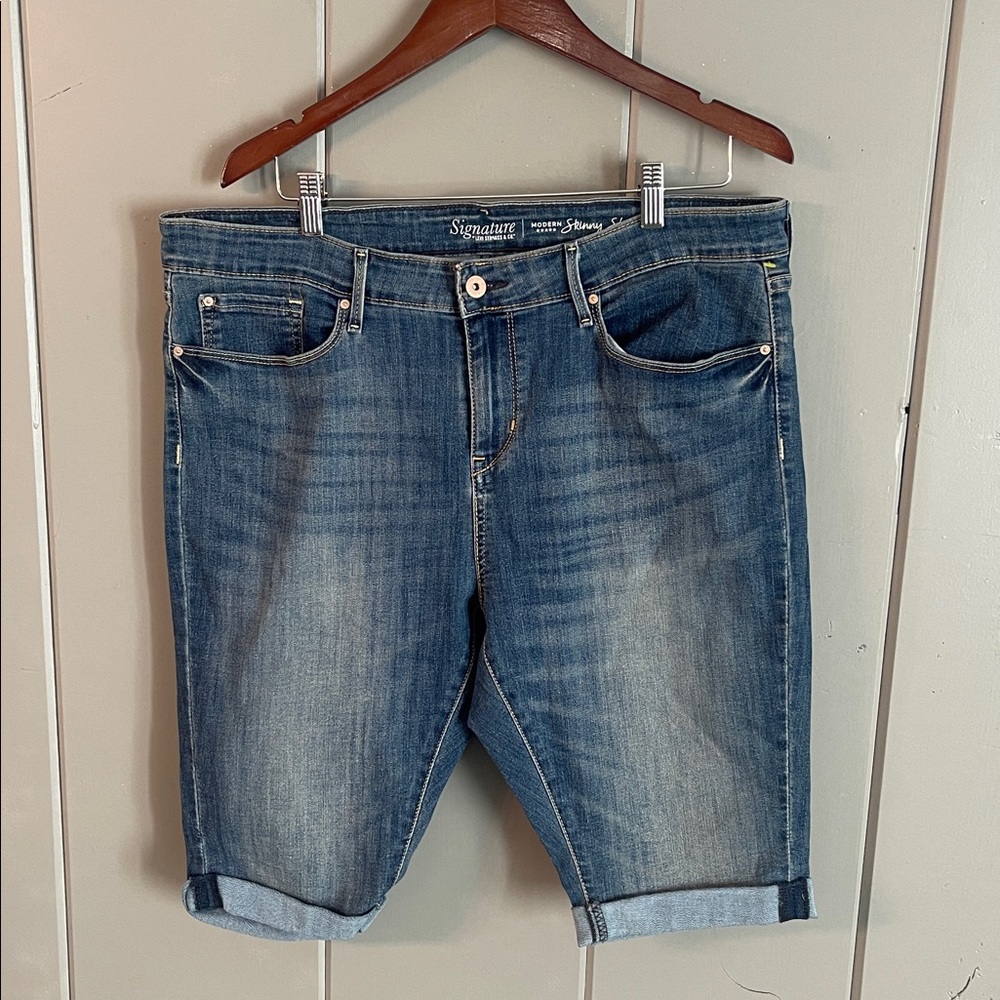 Levi's Women’s Shorts Bermuda Blue Denim Skinny Preppy Coastal Cowgirl Western
